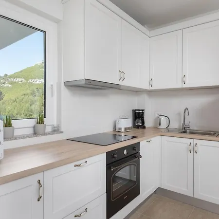 Apartment Oseka Makarska