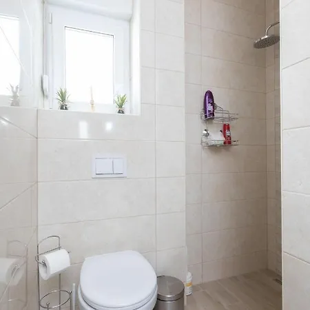 Apartment Oseka *