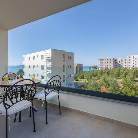 Oseka Apartment